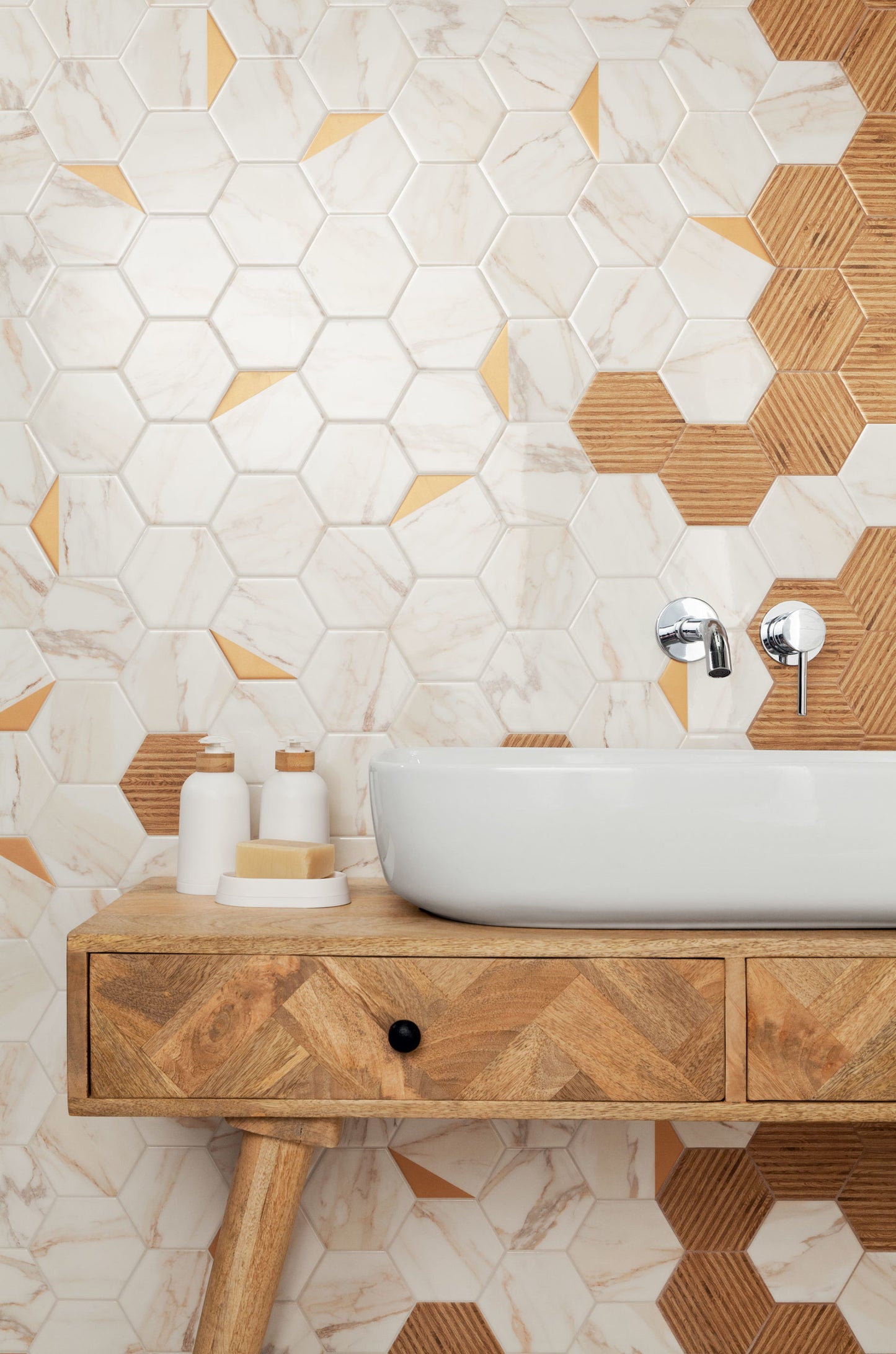 Obklad Flare White hexagon 12,5x11