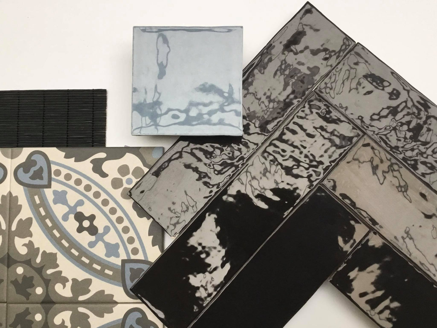 Obklad Atelier Retro Noir 6,2×25